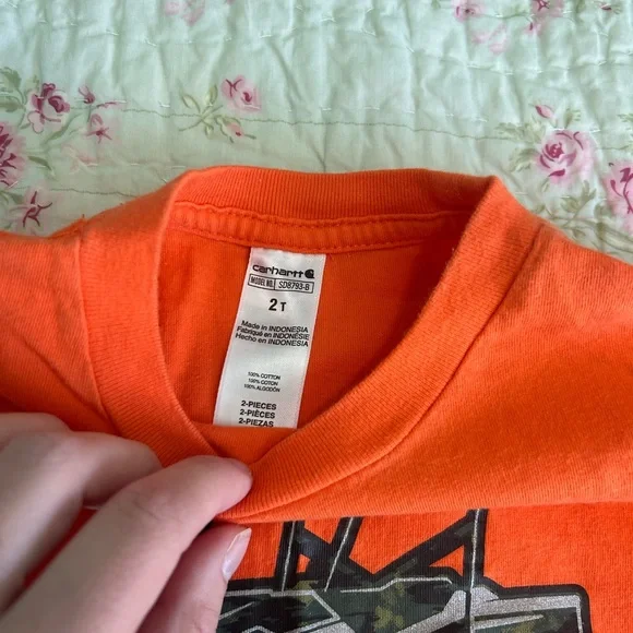 Carhartt tee size 2T - Picture 4 of 5